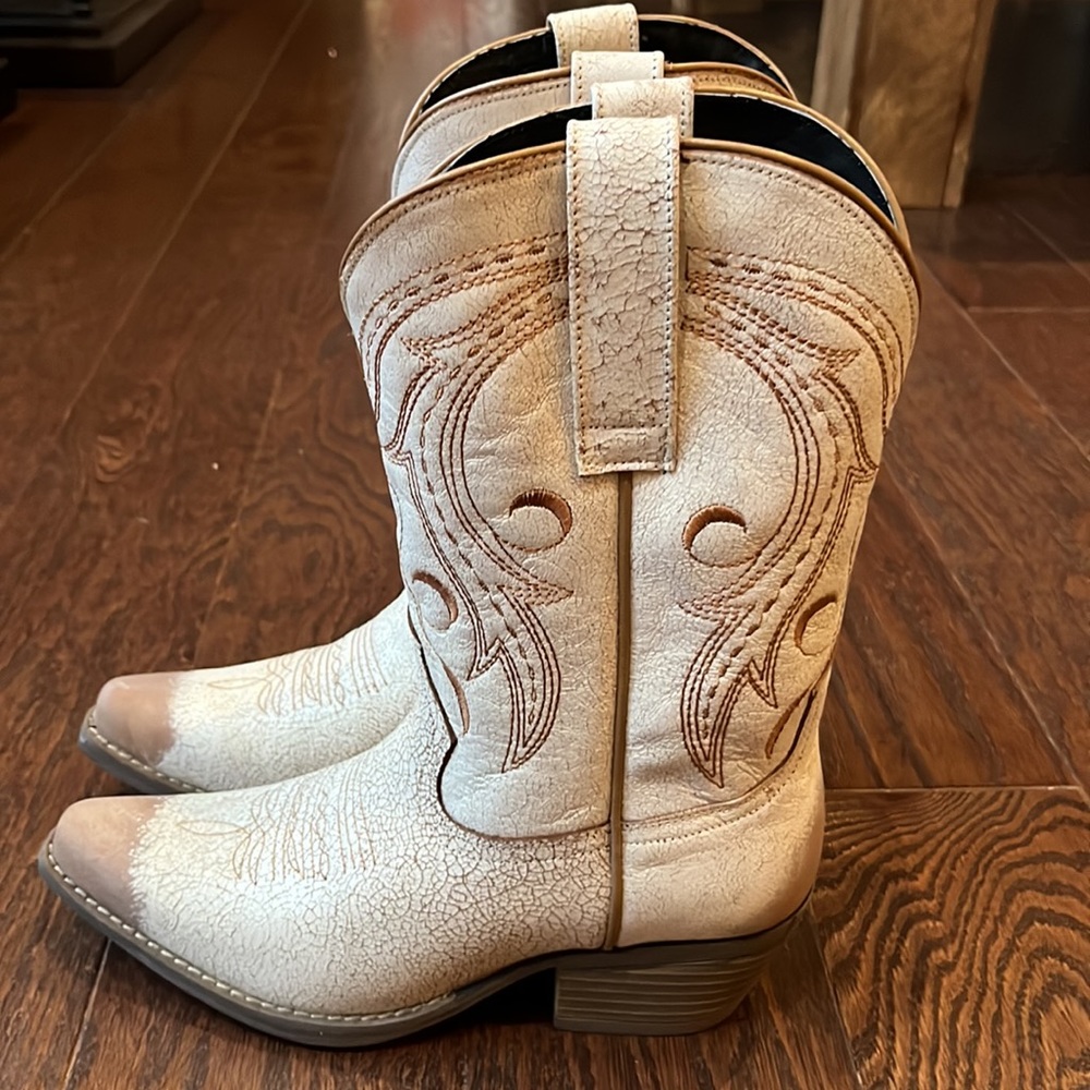 New!! Cowboy / Cowgirl Boots